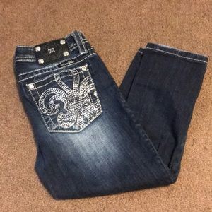 Miss Me Cuffed Capris